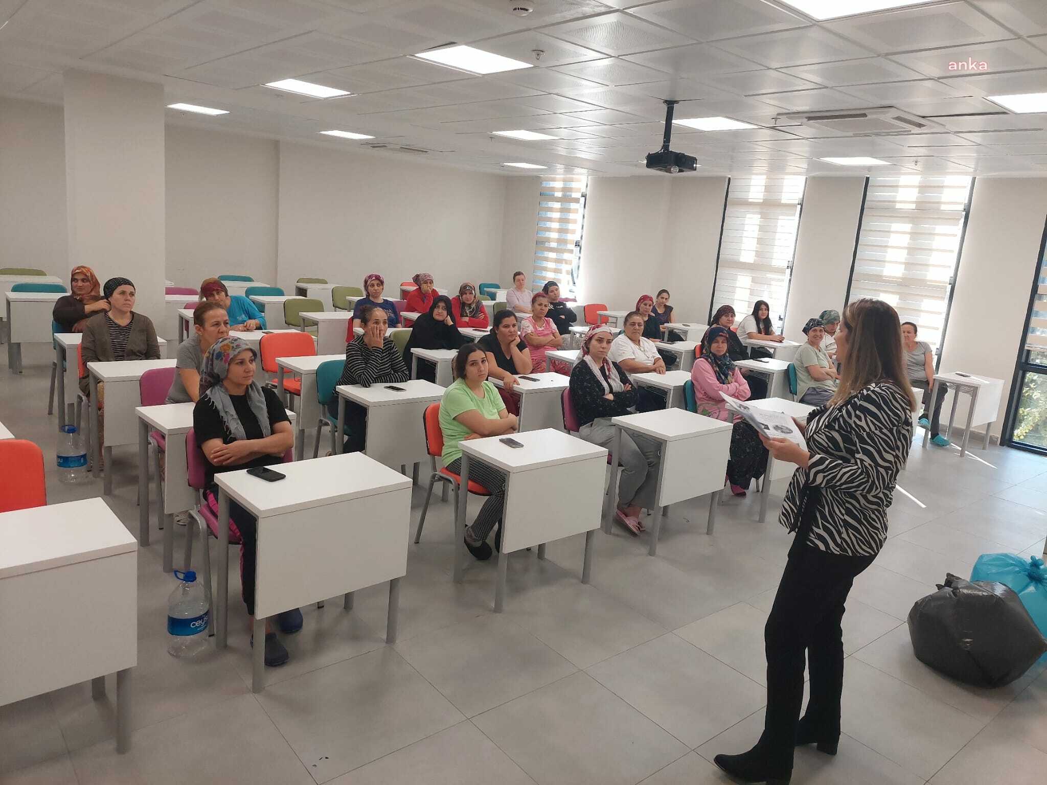 KONYAALTI BELEDİYESİ’NDEN YURT PERSONELİNE ATIK YÖNETİMİ EĞİTİMİ