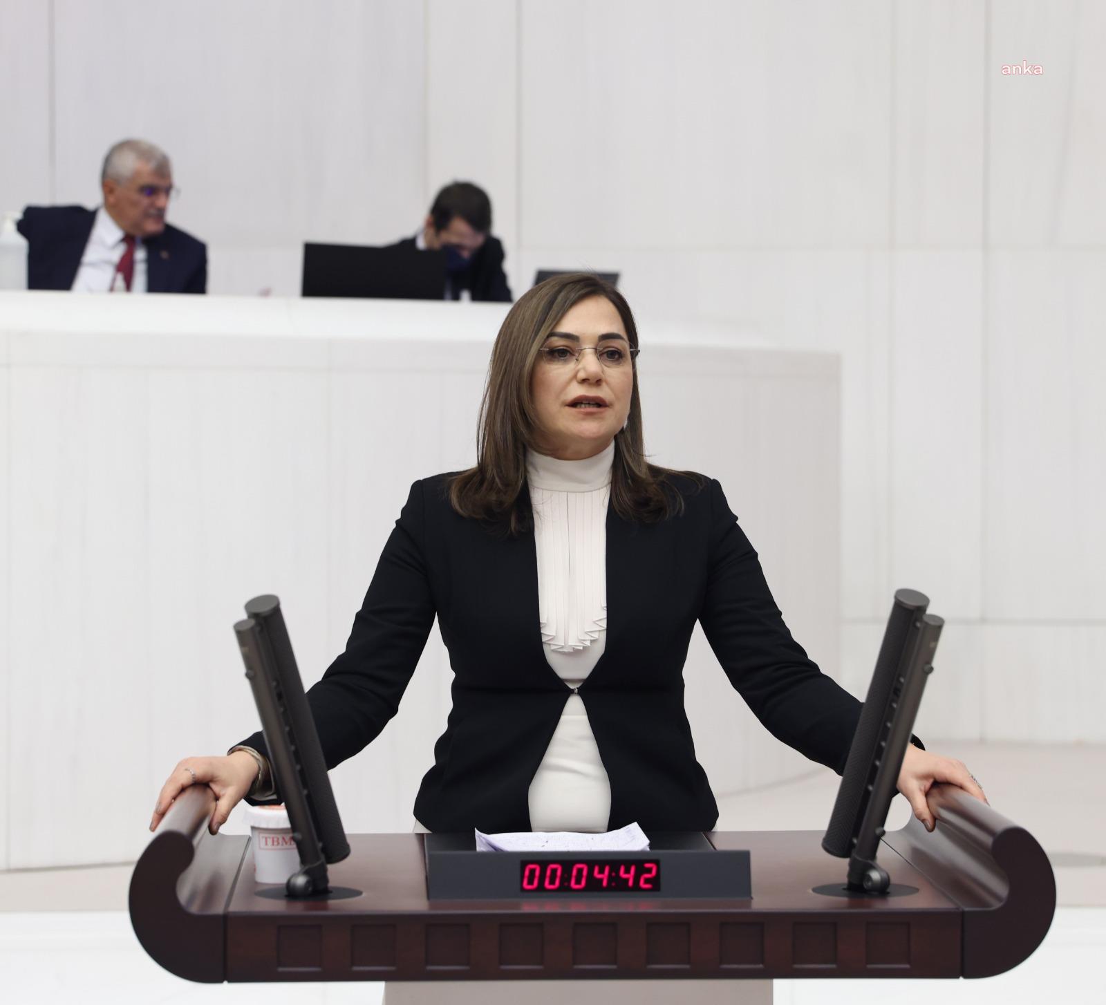 CANDAN YÜCEER’DEN BAKAN KOCA’YA ‘EK ÖDEME YÖNETMELİĞİ’ SORUSU: “KAMU KURUM VE KURULUŞLARINDA ÇALIŞAN DOKTORLARIN İYİLEŞTİRMELERDEN YARARLANMAMASI HAKSIZLIK DEĞİL MİDİR”