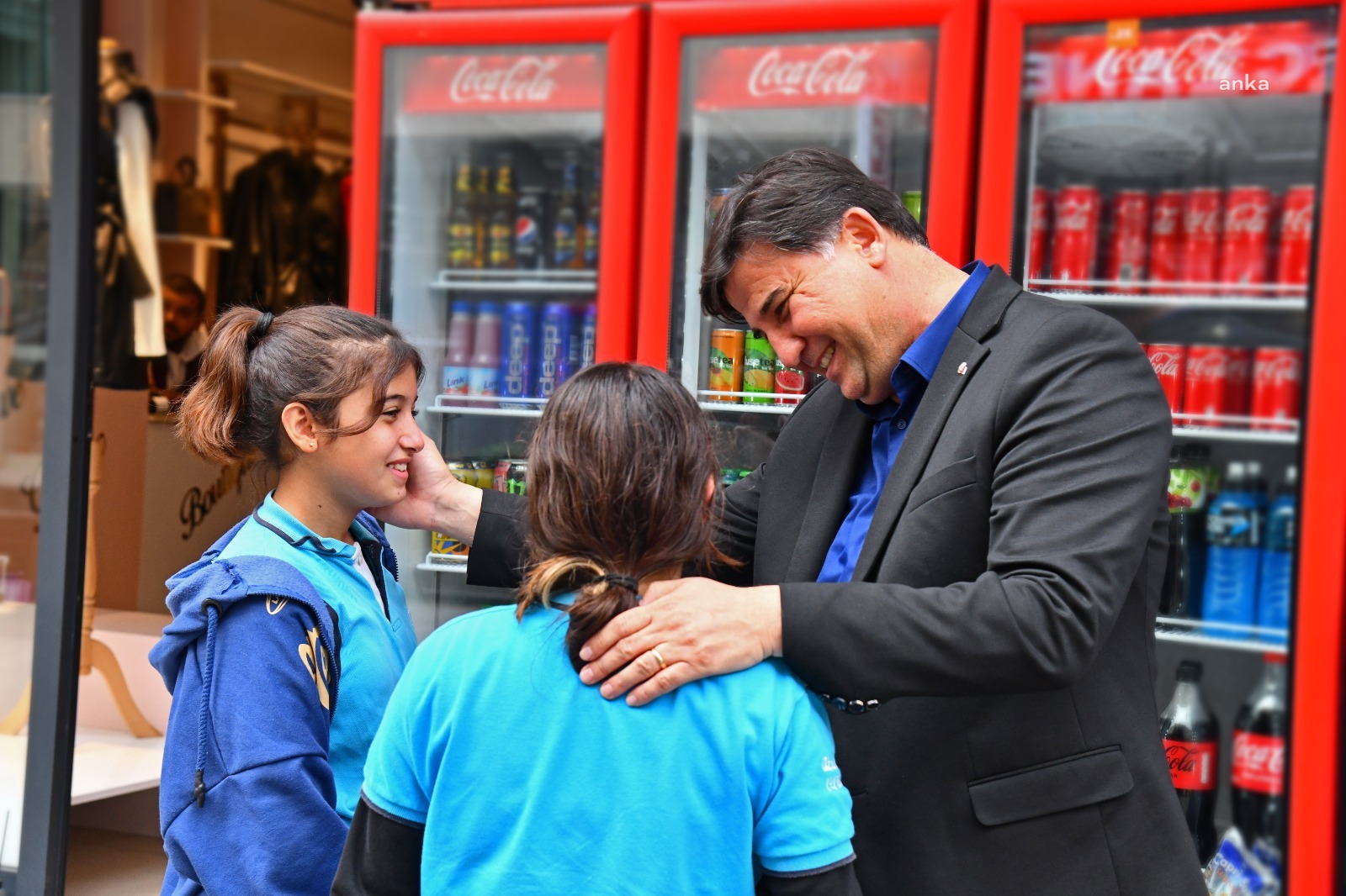 FETHİYE BELEDİYE BAŞKANI KARACA, ALİ GAFFAR OKKAN CADDESİ’NDE İNCELEMELERDE BULUNDU