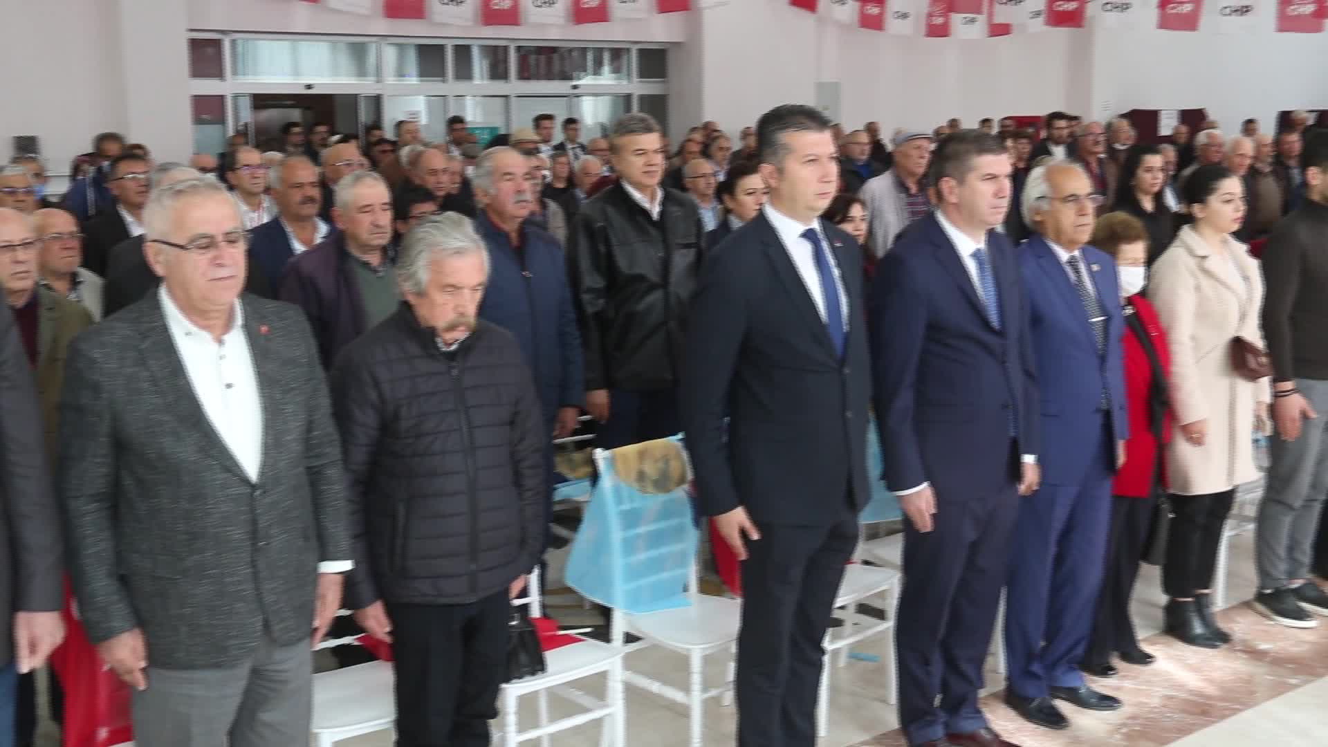 MEHMET GÖKER: BU ÜLKENİN KAYNAKLARINI BİR AVUÇ RANTÇI ÇETEYE PEŞKEŞ ÇEKMEYE DEVAM EDİYORLAR