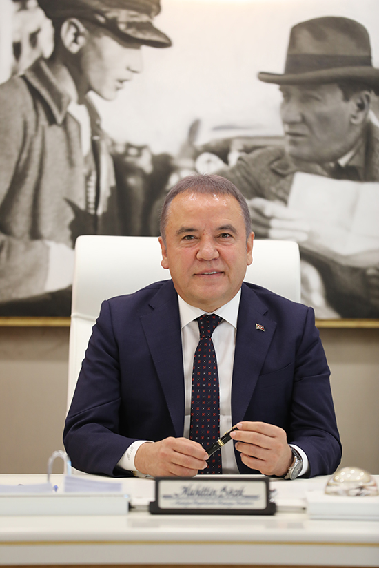 MUHİTTİN BÖCEK'TEN 15 TEMMUZ MESAJI