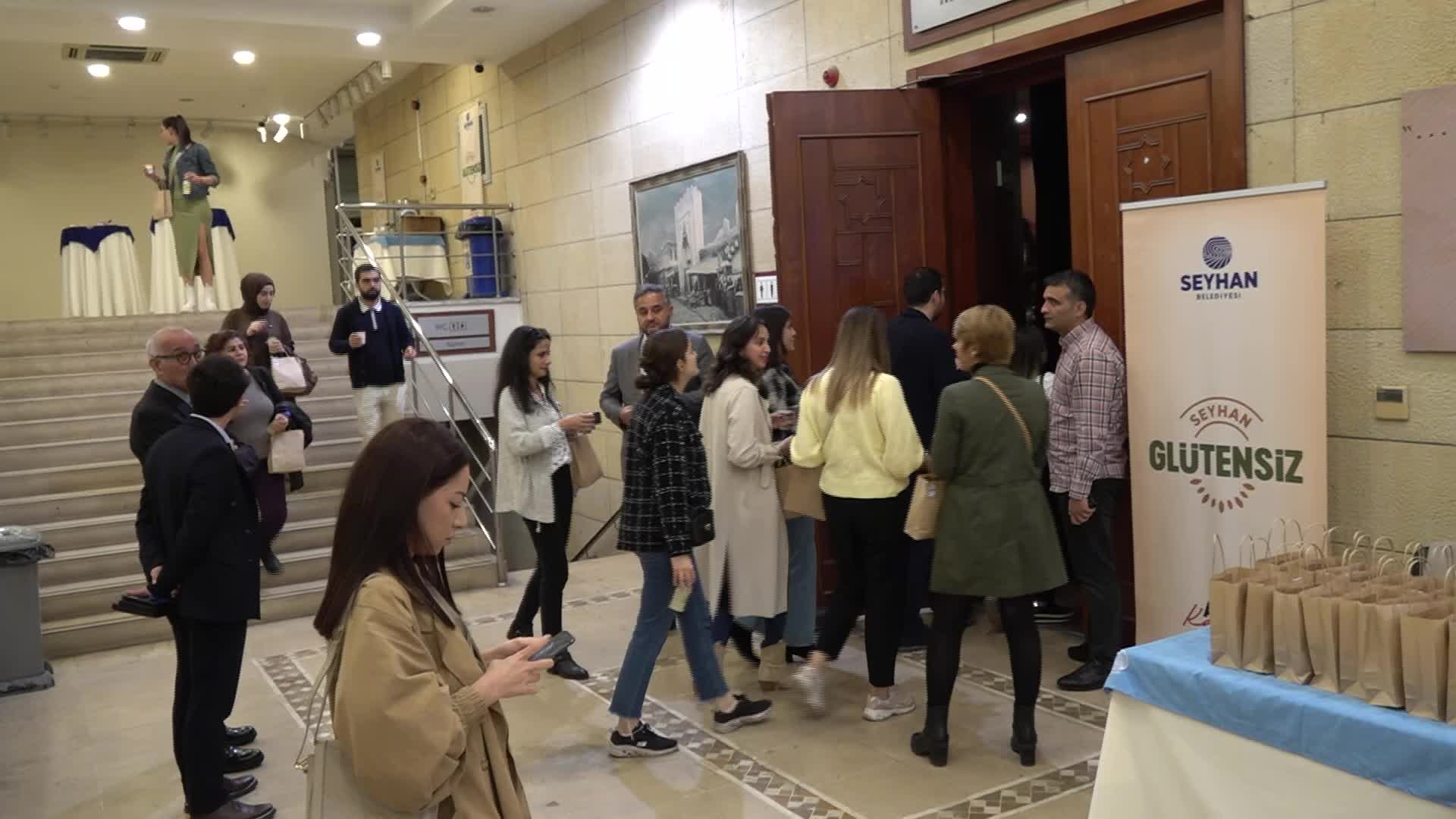 SEYHAN BELEDİYESİ ÜRETTİĞİ GLÜTENSİZ ÜRÜNLERİ TANITTI