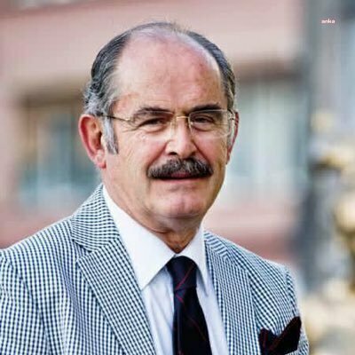 BAŞKAN BÜYÜKERŞEN’DEN ‘24 KASIM ÖĞRETMENLER GÜNÜ’ MESAJI
