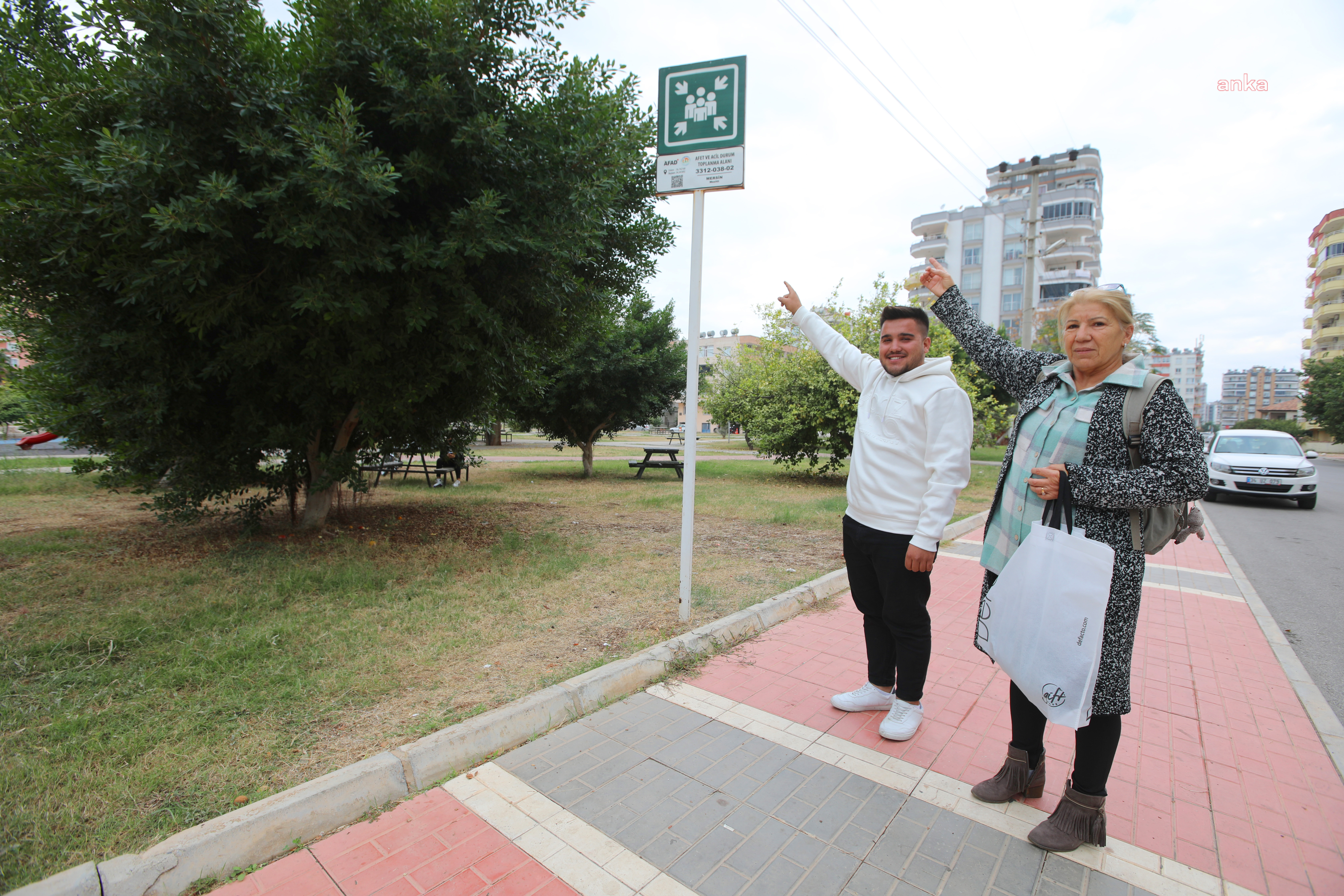 MEZİTLİ BELEDİYESİ’NİN DEPREM BİLGİLENDİRME ÇALIŞMALARI SÜRÜYOR