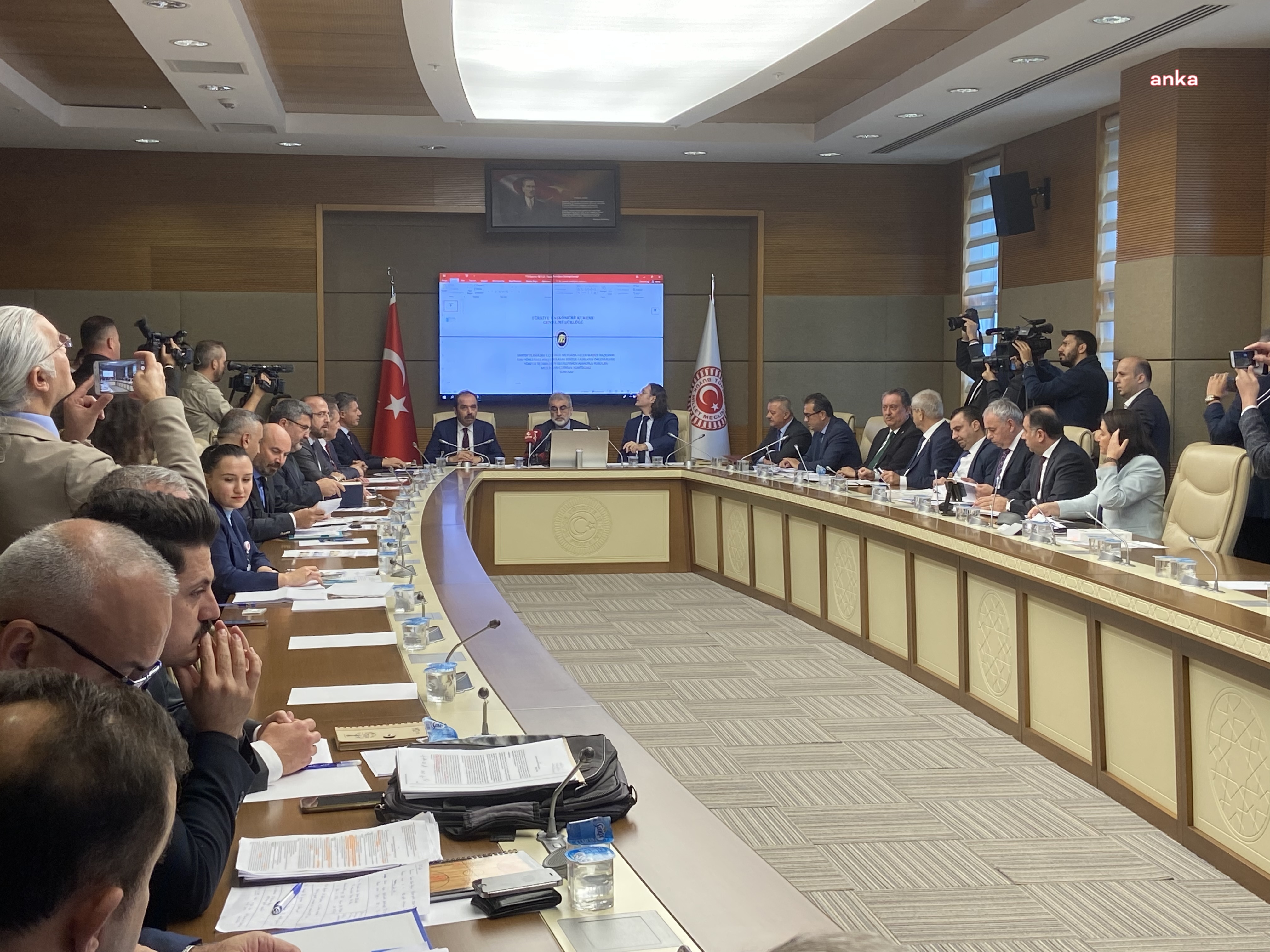 GENEL MADEN-İŞ GENEL BAŞKAN YARDIMCISI İSA MUTLU: “BİZİM BU FACİAYI YAŞAMAMIZIN YEGANE SEBEPLERİNDEN BİRİ HATTAT HOLDİNG’DİR. ÇÜNKÜ BİZİ BİR KENARA SIKIŞTIRDILAR”