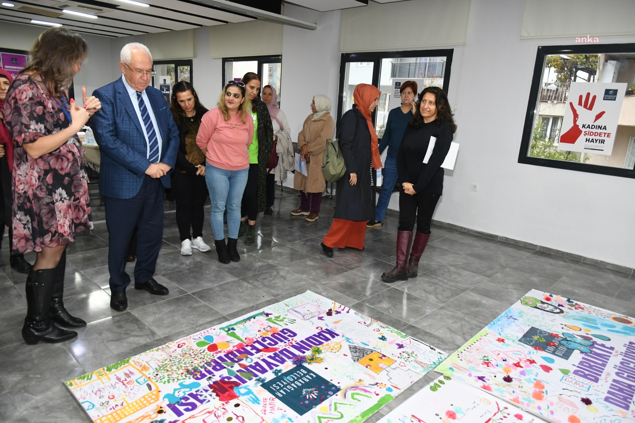 KARABAĞLAR'DA "KADIN ÇEMBERİ" ATÖLYE ÇALIŞMASI YAPILDI