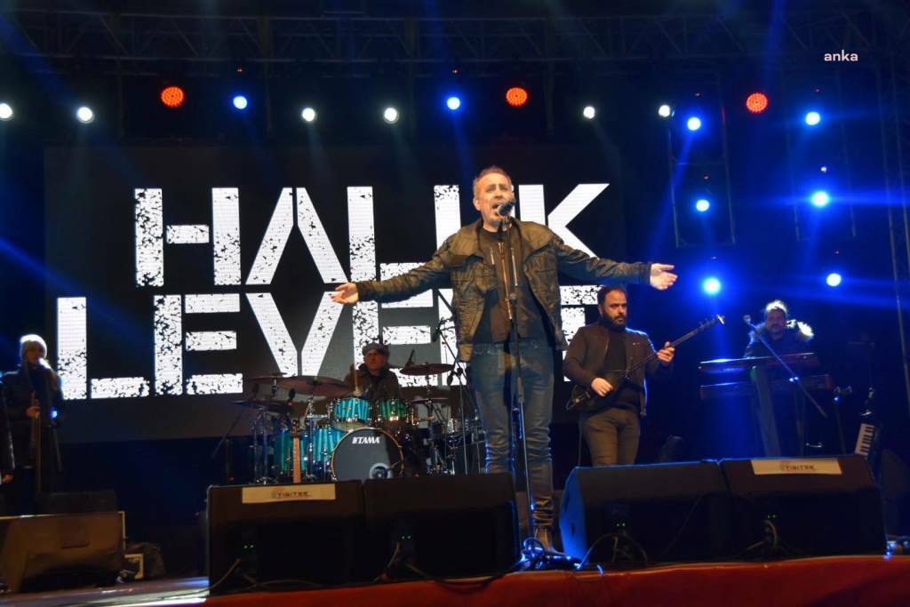 TEKİRDAĞ’DA HALUK LEVENT RÜZGARI ESTİ