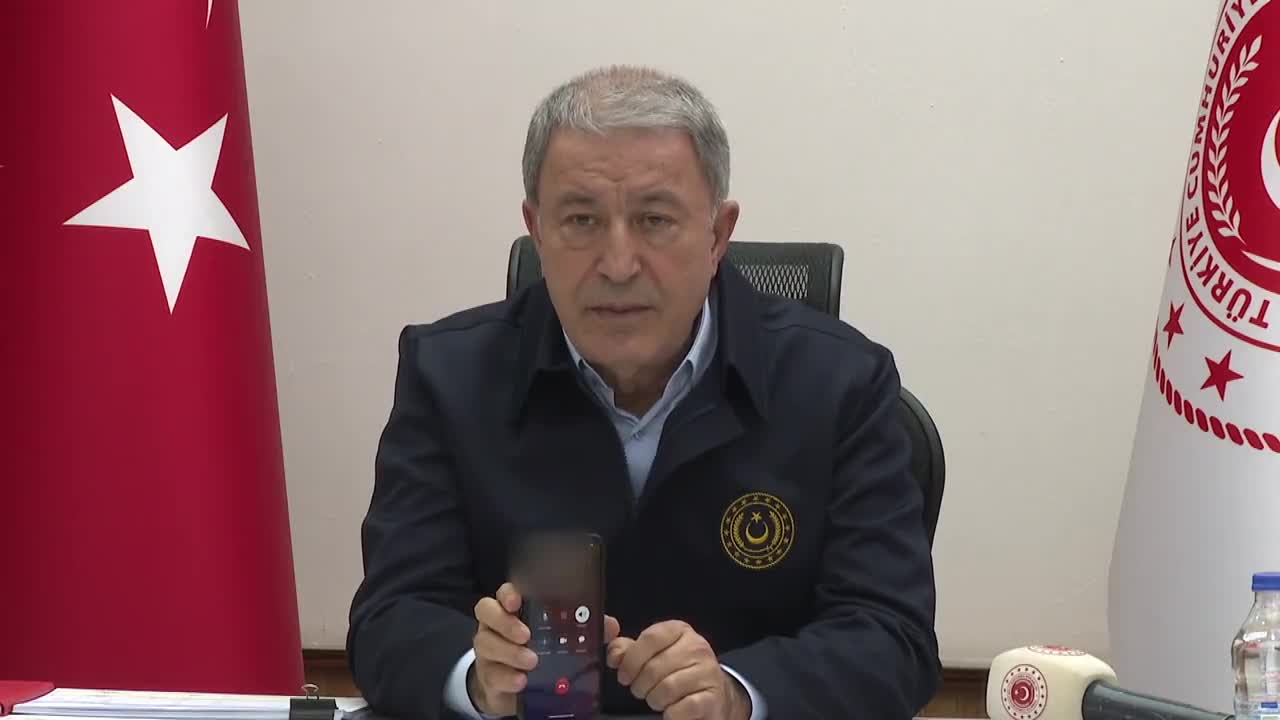 CUMHURBAŞKANI ERDOĞAN, PENÇE-KİLİT HAREKATI’NA KATILAN BİRLİKLERİN KOMUTANLARINA HİTAP ETTİ