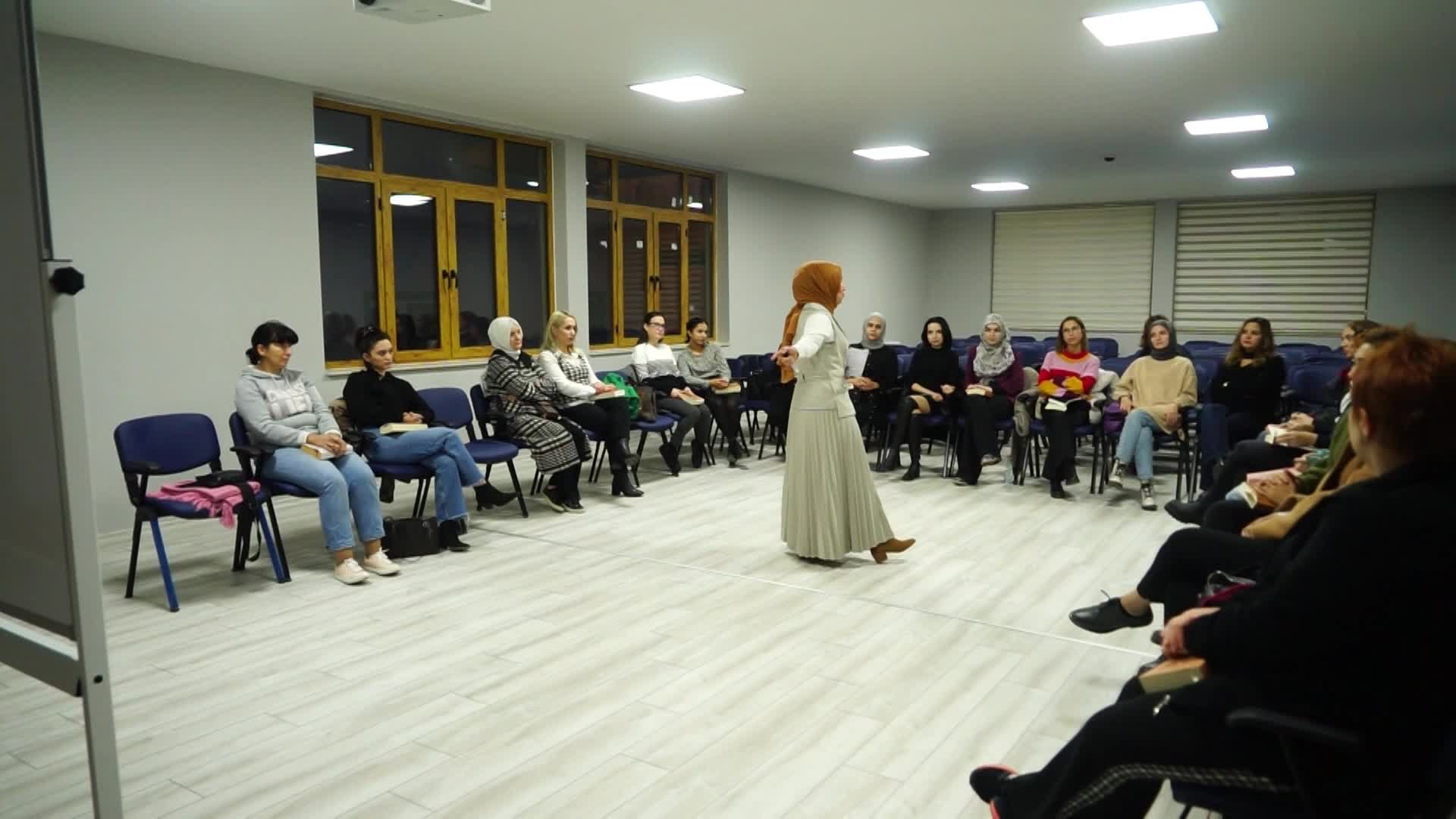 EDREMİT BELEDİYESİ’NDEN BİBLİYOTERAPİ SEANSI