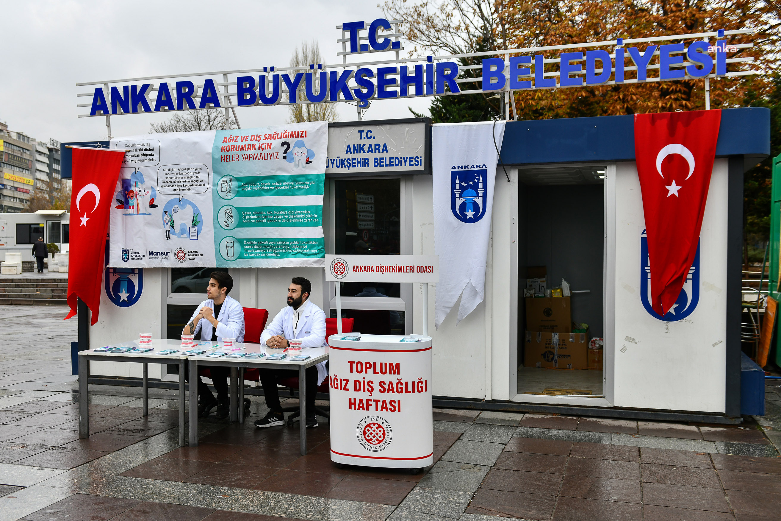 ANKARA BÜYÜKŞEHİR, BAŞKENTLİLERİ AĞIZ VE DİŞ SAĞLIĞI KONUSUNDA BİLİNÇLENDİRİYOR