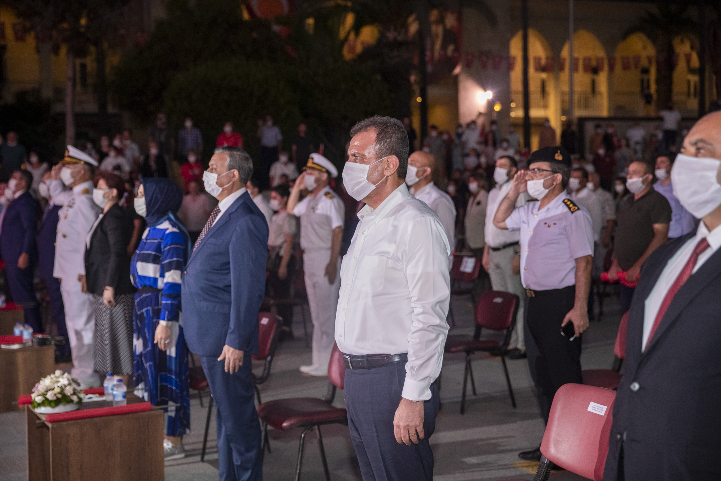 VAHAP SEÇER, DEMOKRASİ VE MİLLİ BİRLİK GÜNÜ TÖRENLERİNE KATILDI