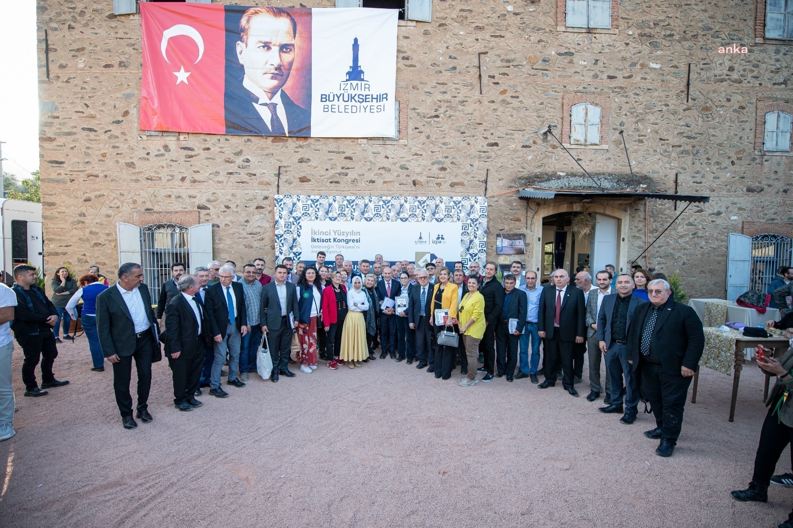 İZMİR'DE DÜZENLENECEK İKİNCİ YÜZYILIN İKTİSAT KONGRESİ'NE ÜÇ ANA SPONSOR
