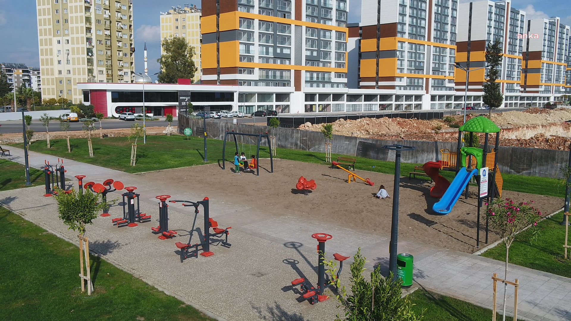 ANTALYA BÜYÜKŞEHİR’DEN GÜNEŞ MAHALLESİ’NE YENİ PARK