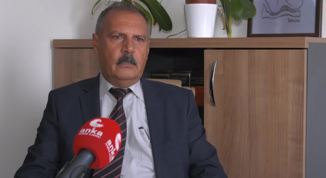EMEKLİLER TÜRKİYE MECLİSİ'Nİ KURAN EMEKLİLER, ÜLKE GENELİNDE ÖRGÜTLENMEK İÇİN ÇALIŞIYOR: "KOMBİNİN DÜĞMESİNE BASAMIYORUZ. BATTANİYELERLE OTURMAK BU YAŞTAN SONRA AĞRIMIZA GİDİYOR"