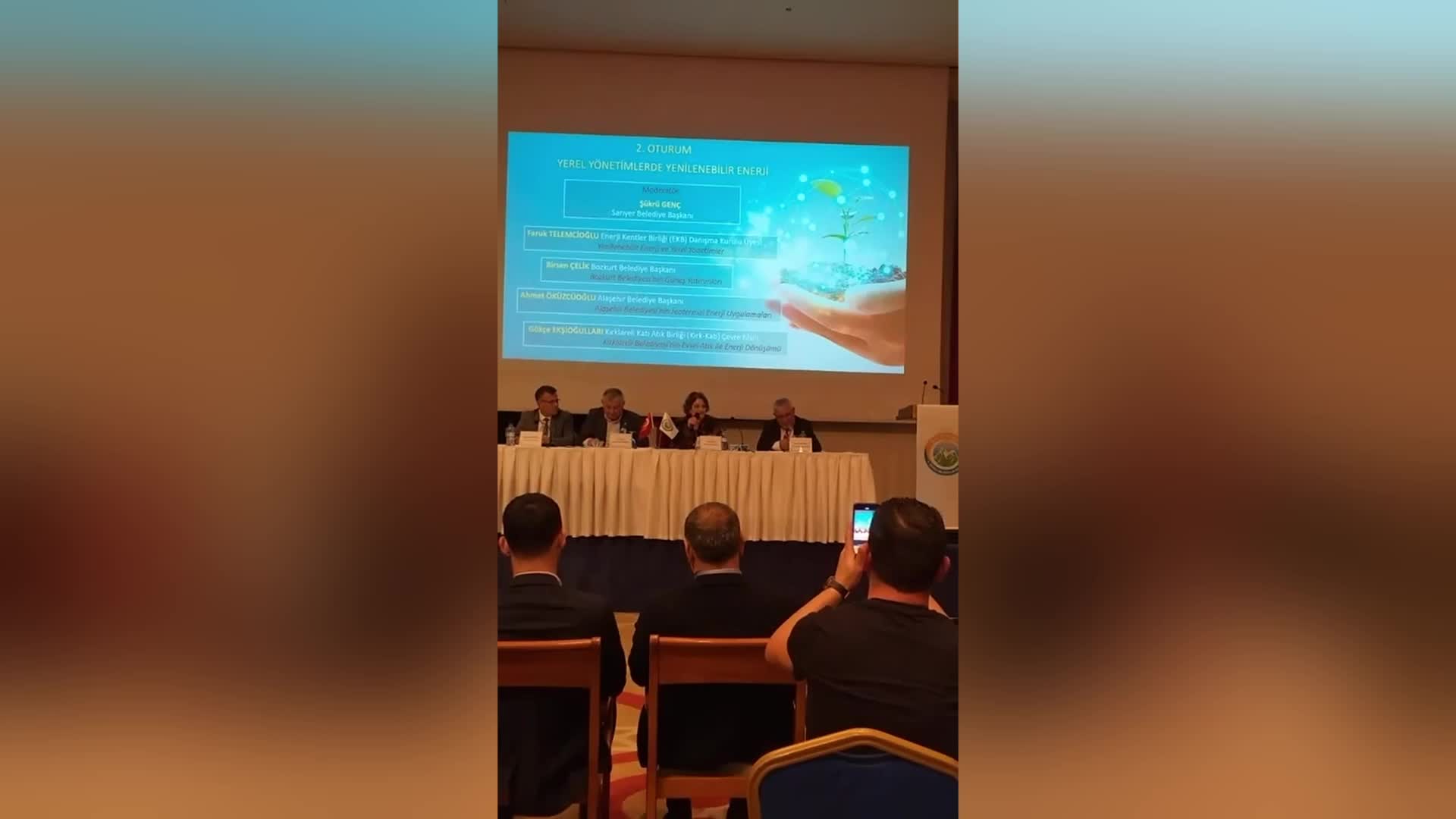BOZKURT BELEDİYE BAŞKANI ÇELİK, ‘ENERJİDE YOL AYRIMI’ ÇALIŞTAYINA KATILDI