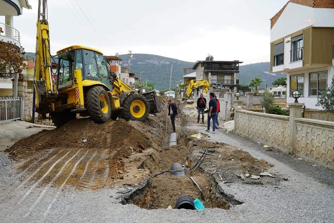 DİDİM BELEDİYESİ YOL YAPIM ÇALIŞMALARINI SÜRDÜRÜYOR
