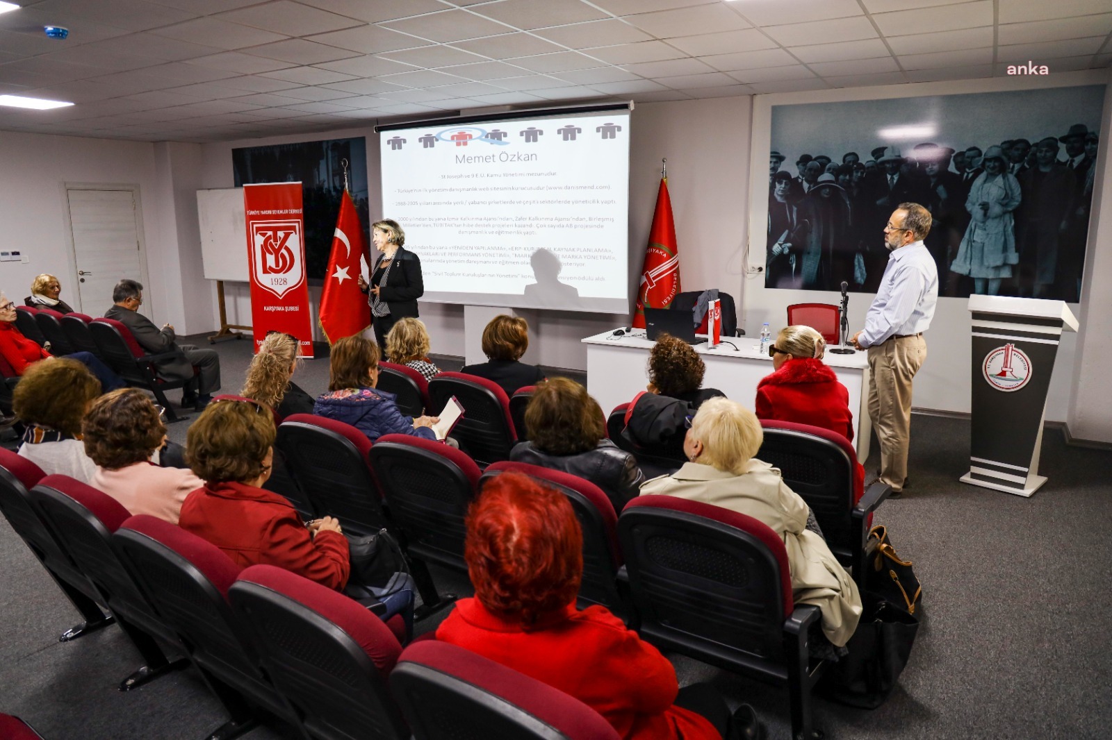 KARŞIYAKA'DA STK'LARA HİBE PROJELERİ EĞİTİMİ