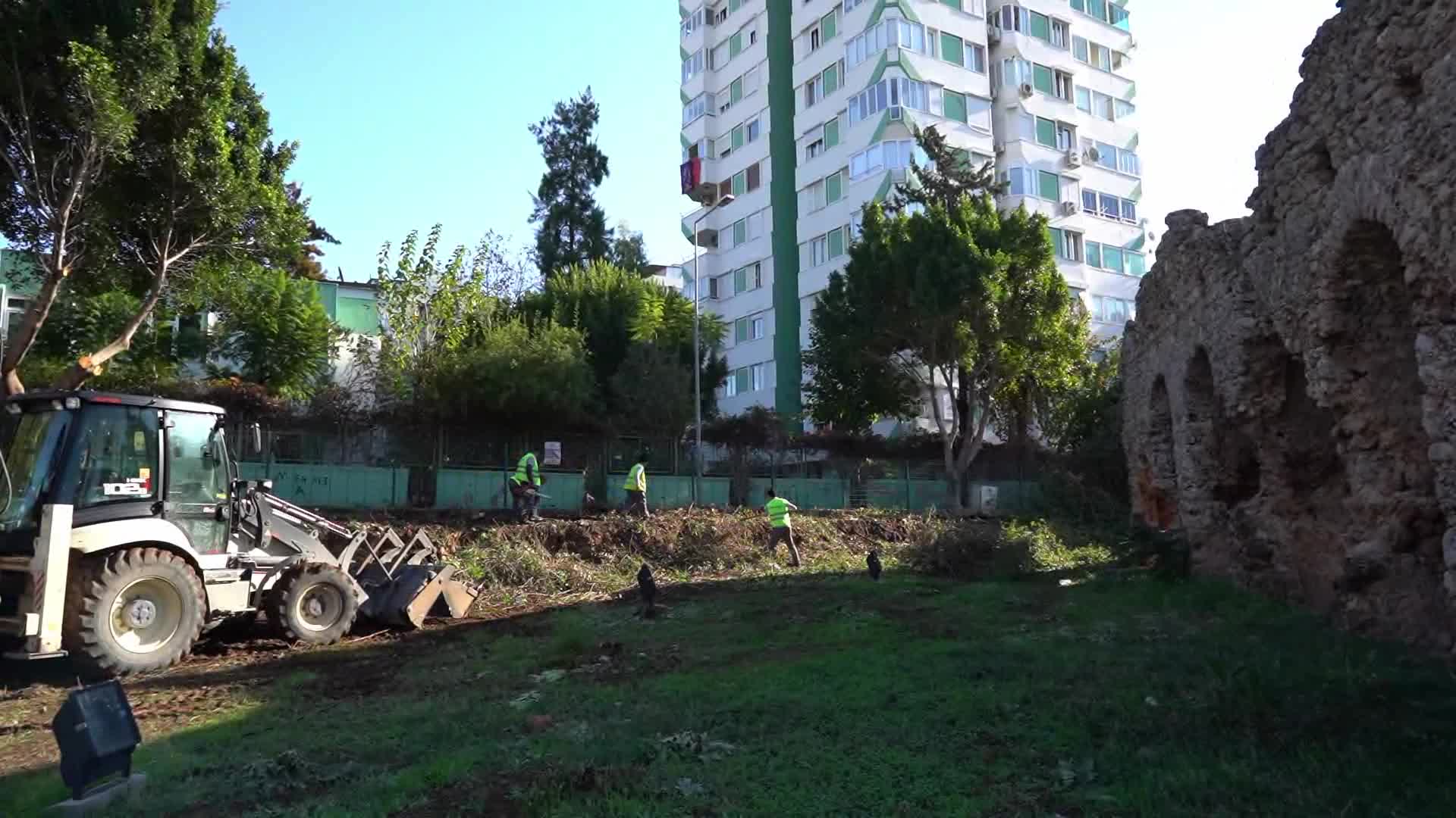 KONYAALTI BELEDİYESİ, ROMA HAMAMI'NI YENİLİYOR