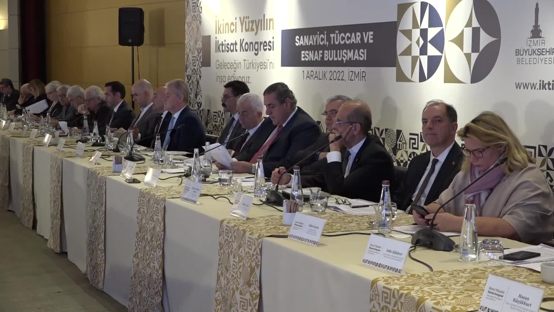 İZMİR'DE SANAYİCİ, TÜCCAR VE ESNAF BULUŞMASININ ARDINDAN 25 MADDELİK DEKLARASYON AÇIKLANDI