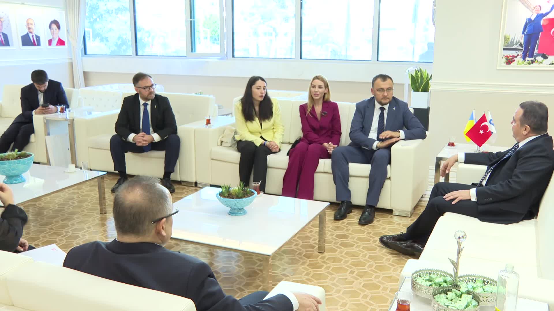 UKRAYNA BÜYÜKELÇİSİ’NDEN BAŞKAN BÖCEK’E ZİYARET