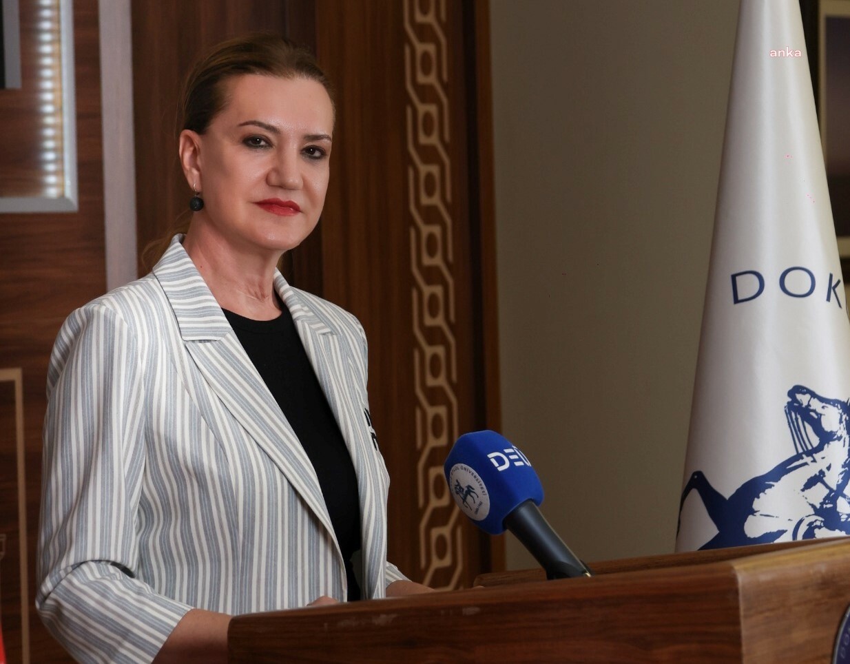 YURT İÇİN BAĞIŞLANAN ARAZİYİ SATAN DEÜ REKTÖRÜ HOTAR: KASITLI DEZENFORMASYONLA YAPILACAK HİZMETİN ÖNÜNE GEÇMEYE ÇALIŞMAK, BU ŞEHRE İHANETTİR