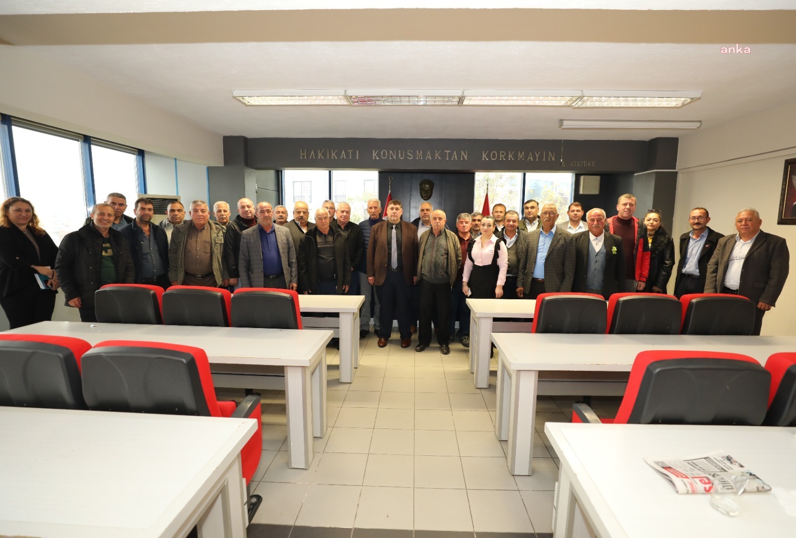 MENDERES BELEDİYE BAŞKAN VEKİLİ ÖZKAN, MUHTARLARLA BİR ARAYA GELDİ