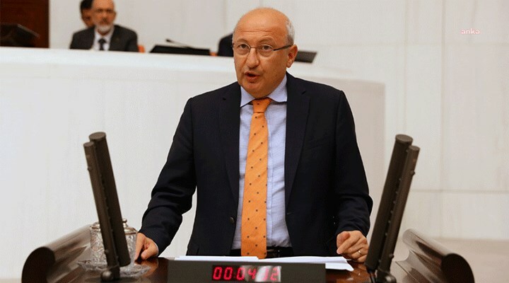 CHP’Lİ ÇAKIRÖZER’DEN BASIN ÖZGÜRLÜĞÜ RAPORU: "‘ARKADAŞ’ DEMEK DE ‘128 MİLYAR’ DEMEK DE YASAK"