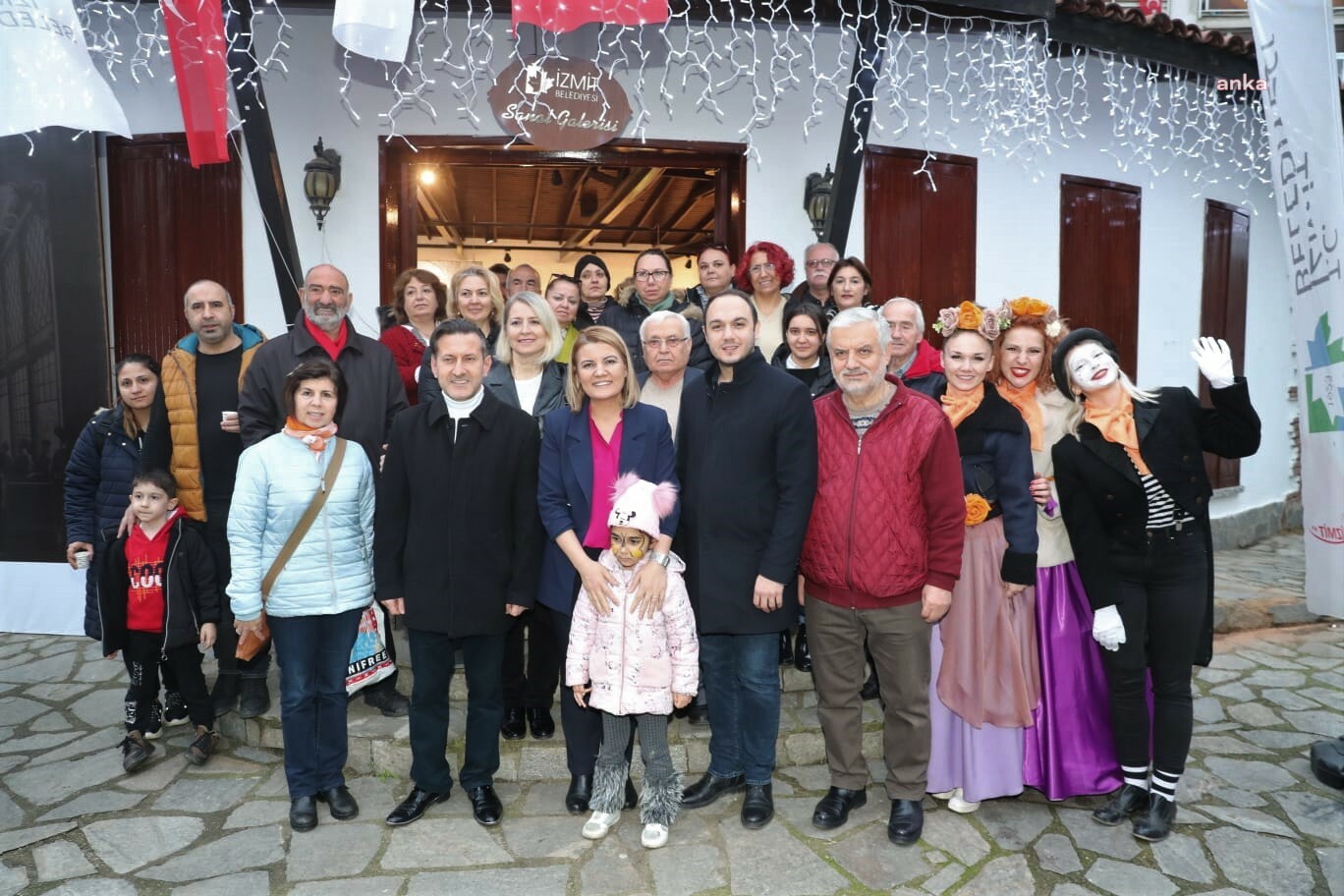 İZMİT'İ KAHVE KOKUSU SARDI