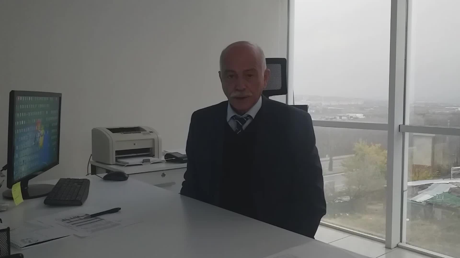 ELAZIĞ'DA MESLEK LİSESİNDE EĞİTİMCİ OLAN YEŞİLTAN: "MEZUN OLAN ÖĞRENCİ SİGORTA NEDİR, KISA DEVRE NEDİR BİLMİYORSA MESLEK LİSESİNDE BOŞ YETİŞMİŞ DEMEKTİR"