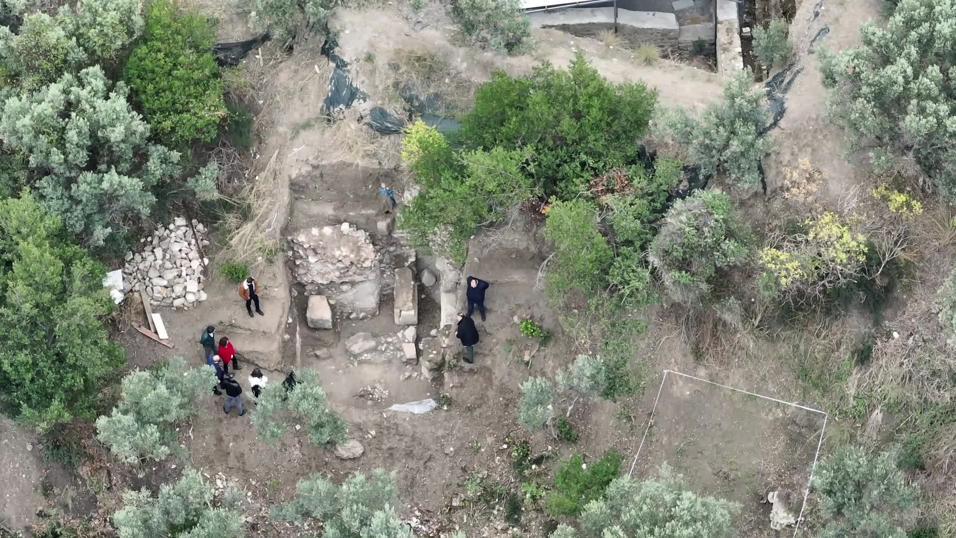 MUDANYA'DA MYRLEİA ANTİK KENTİ YENİDEN GÜN YÜZÜNE ÇIKIYOR