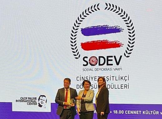 SAMANDAĞ BELEDİYESİ’NİN KADIN İSTİHDAMI PROJESİNE ÖDÜL