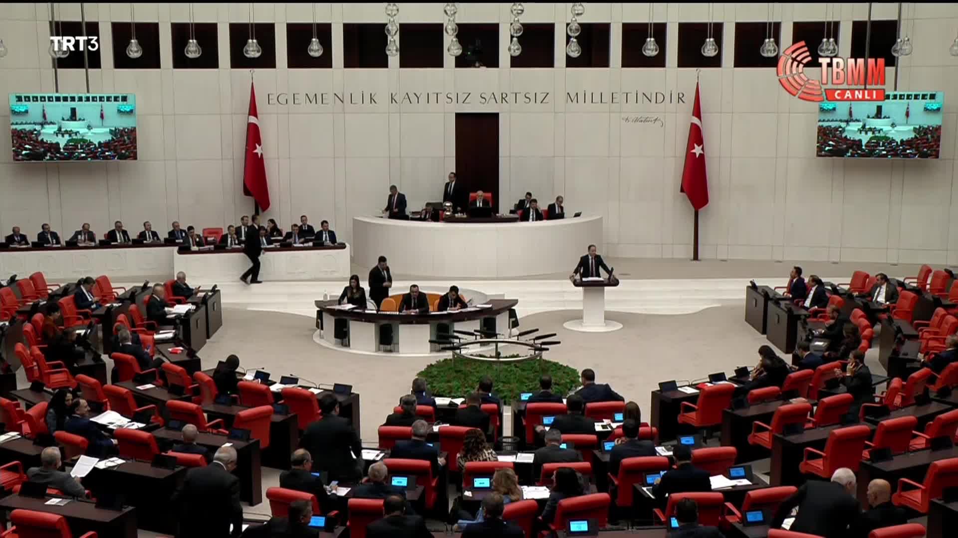 DENİZ YAVUZYILMAZ: "ENERJİ BAKANI’NA SORUYORUM; İSTİFA ETMESİ İÇİN BİR MADEN FACİASINDA EN AZ KAÇ İŞÇİNİN ÖLMESİ GEREKİYOR?"