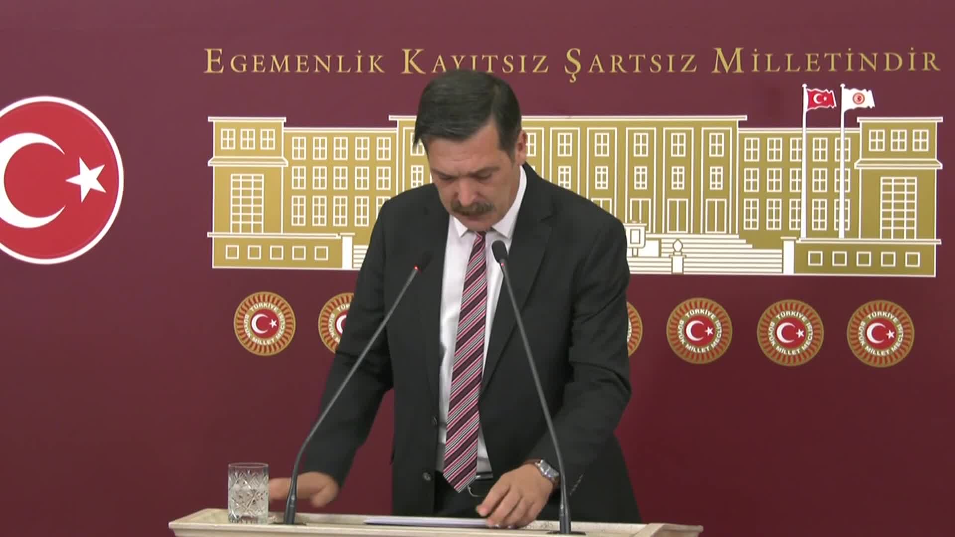 ERKAN BAŞ: “BU MİDE BULANDIRICI, KARANLIK, ÇAĞ DIŞI ZİHNİYETE KARŞI HEP BİRLİKTE LAİKLİĞİ SAVUNMAK ZORUNDAYIZ”