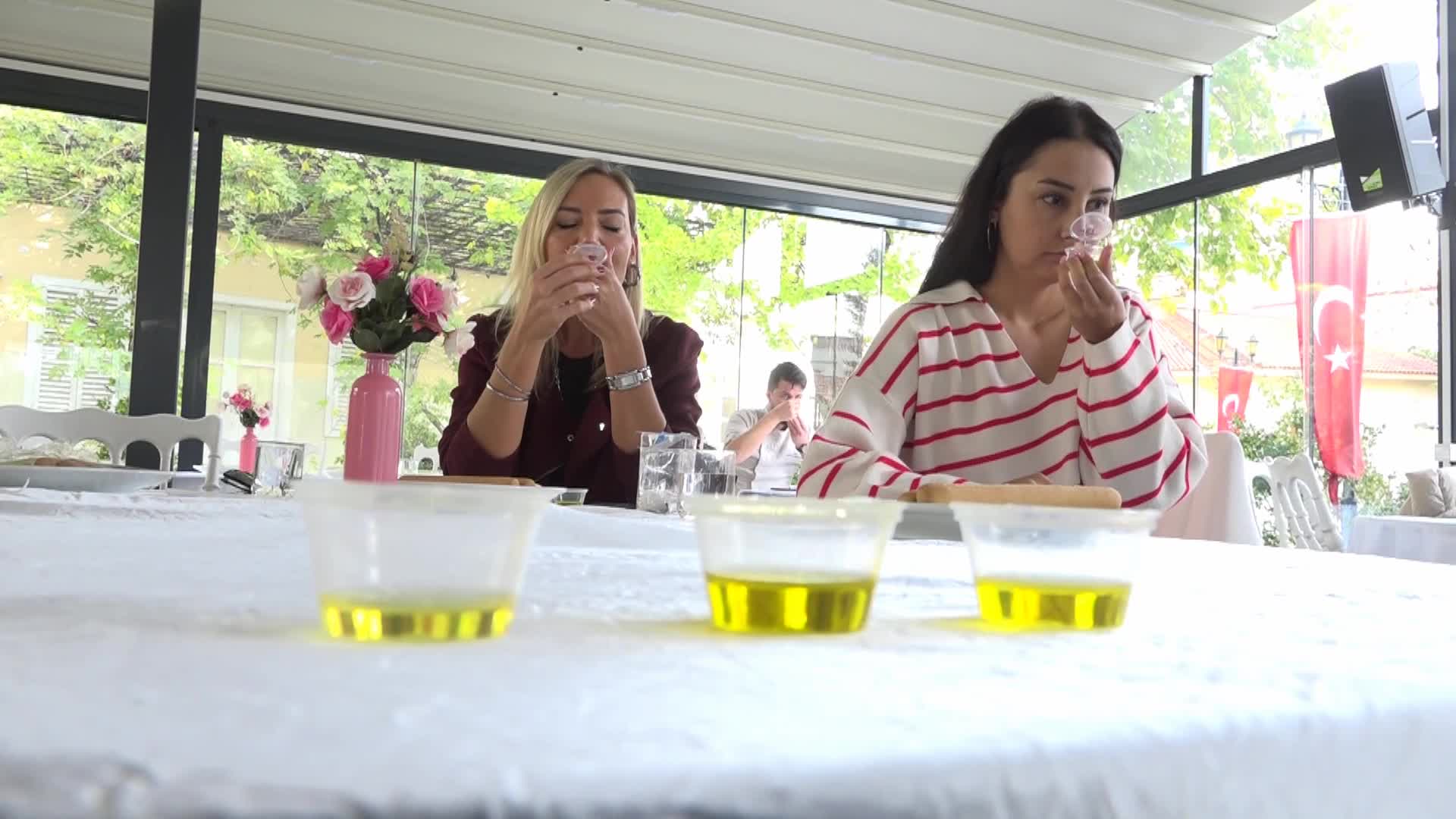 BORNOVA'DA ŞEFLERE ÖZEL ZEYTİNYAĞI TADIMI
