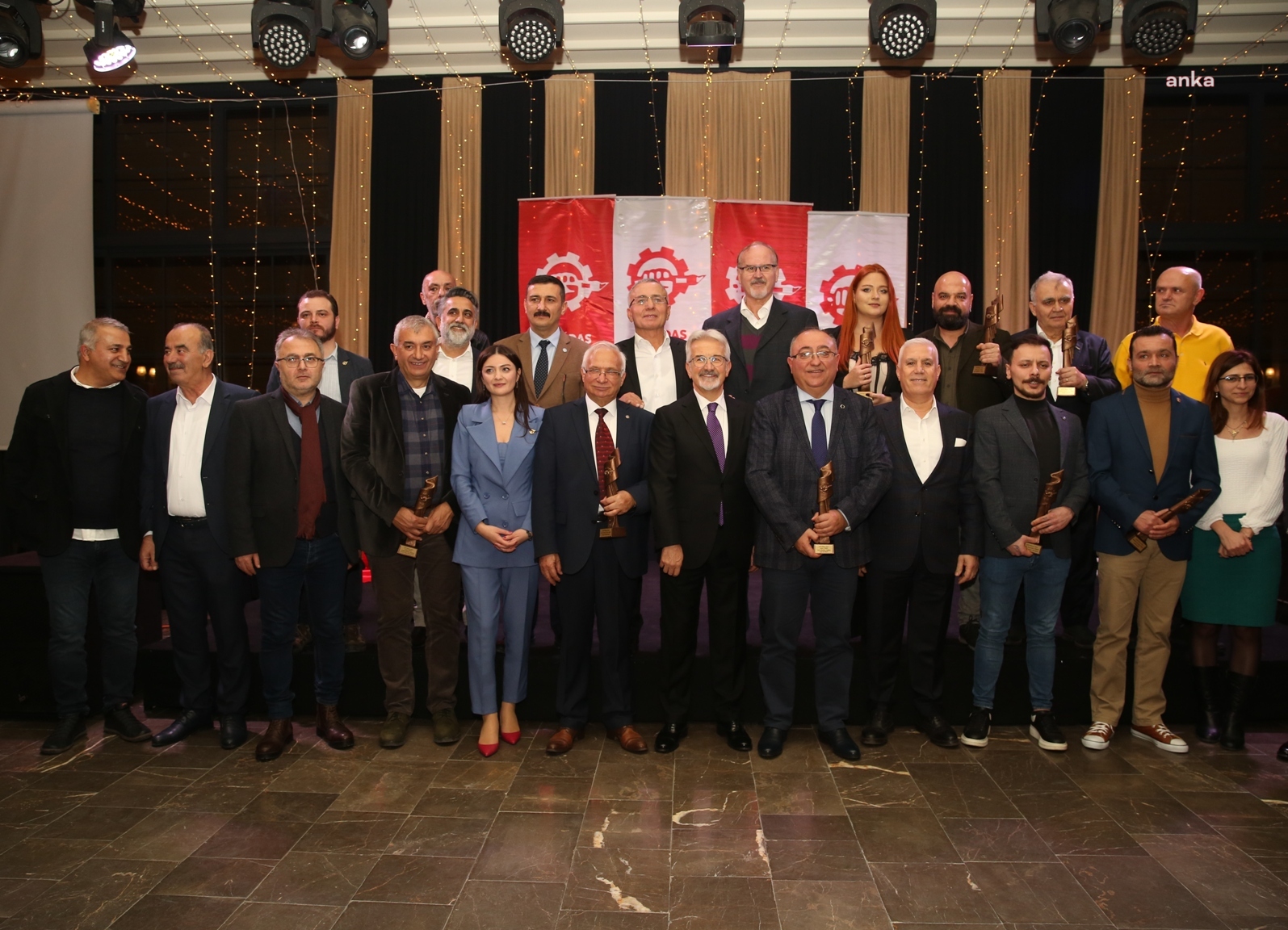 ÇAĞDAŞ GAZETECİLER DERNEĞİ BURSA ŞUBESİ’NDEN TURGAY ERDEM’E ‘ÇEVRE ÖDÜLÜ’