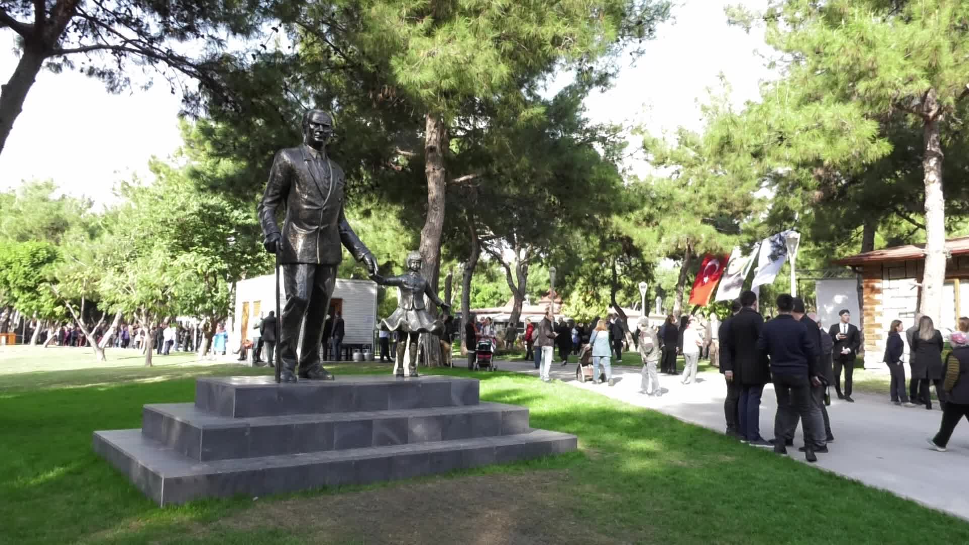 KONYAALTI BELEDİYE BAŞKANI ESEN’DEN KURU FASULYE İKRAMI