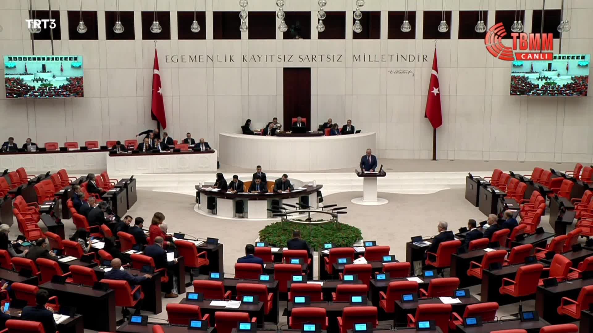 RIDVAN TURAN: BU İKTİDAR, HER YIL KONYA OVASI’NI KAPLAYACAK KADAR MEMLEKETE BETON DÖKMEYİ BİR KALKINMA GÖSTERGESİ OLARAK ELE ALIYOR. BUNUN DOĞAL SONUCU, ARTIK BETONLARI DİŞLEMEK OLACAK
