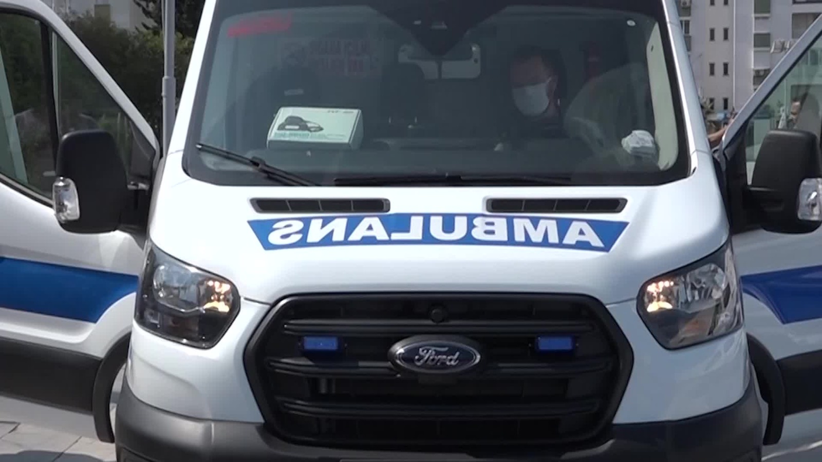 TUNCELİ’DE YOLCU SERVİSİ DEVRİLDİ: 1 ÖLÜ, 17 YARALI