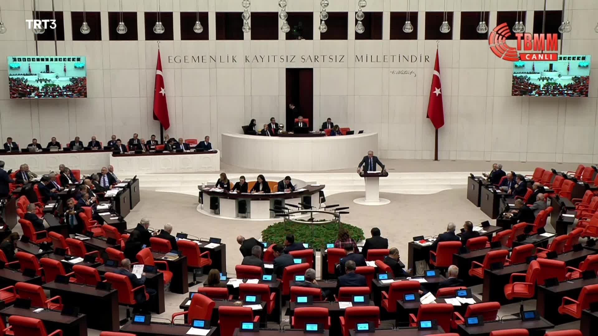 İYİ PARTİLİ SEZGİN: "YANGIN SÖNDÜRME UÇAKLARINI KENDİMİZ ÜRETMEK HATTA UÇAK İHRAÇ ETMEK İÇİN NEDEN ÇABA GÖSTERİLMEMEKTEDİR?"