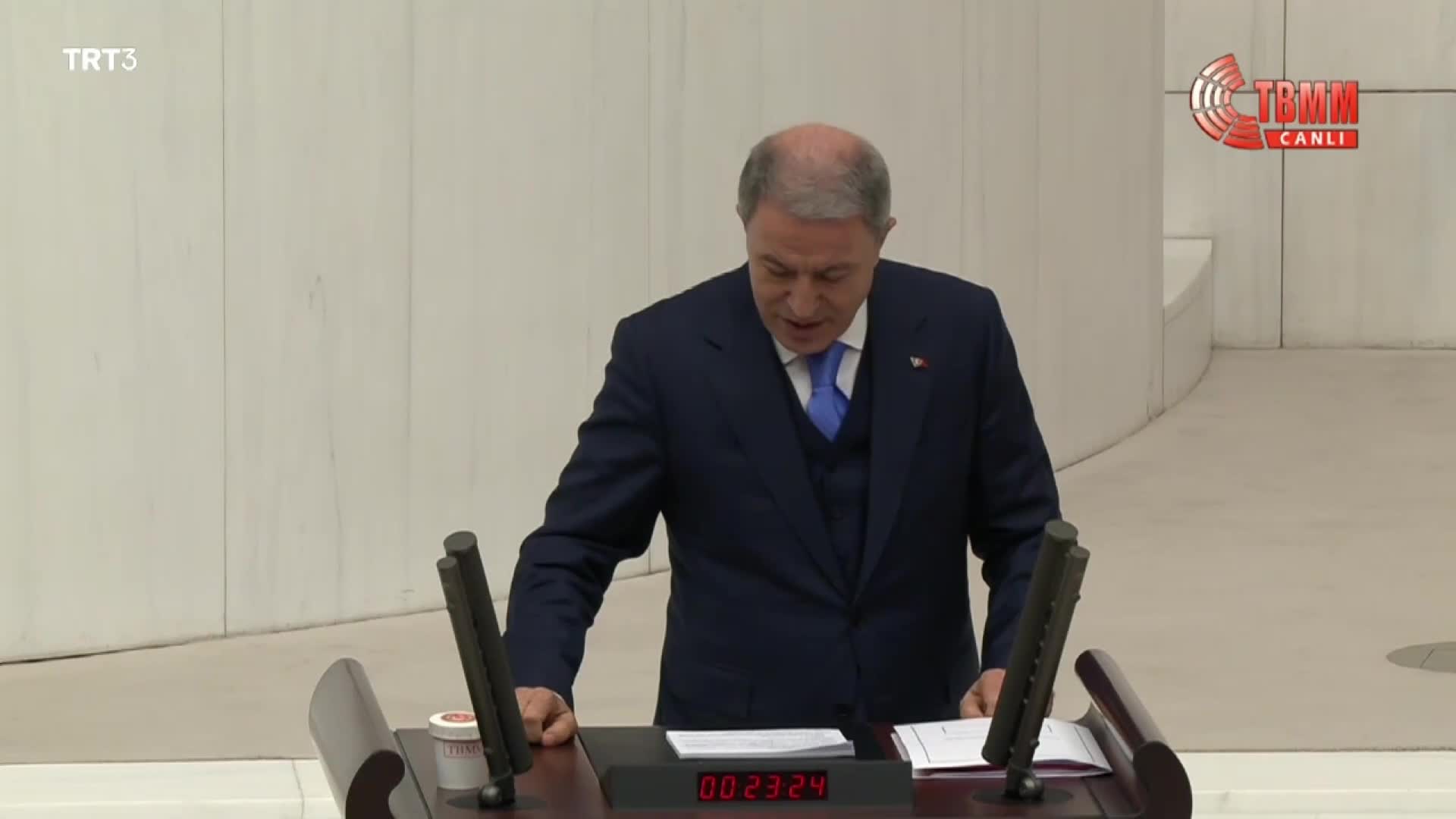 BAKAN AKAR: TÜRK SİLAHLI KUVVETLERİ’NİN KİMYASAL KULLANDIĞI VE BENZERİ DÜŞMANCA İFTİRALAR TAMAMEN GERÇEK DIŞIDIR, BİR HEZEYANDIR