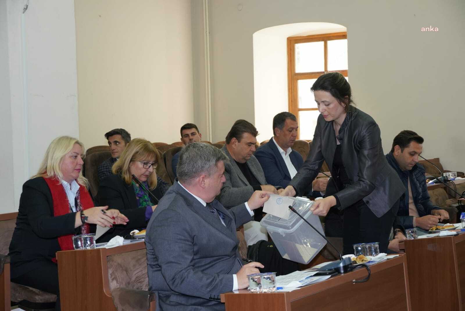 ÇEŞME BELEDİYE BAŞKANI EKREM ORAN YARIMADA BELEDİYELER BİRLİĞİ BAŞKANLIĞI'NA SEÇİLDİ