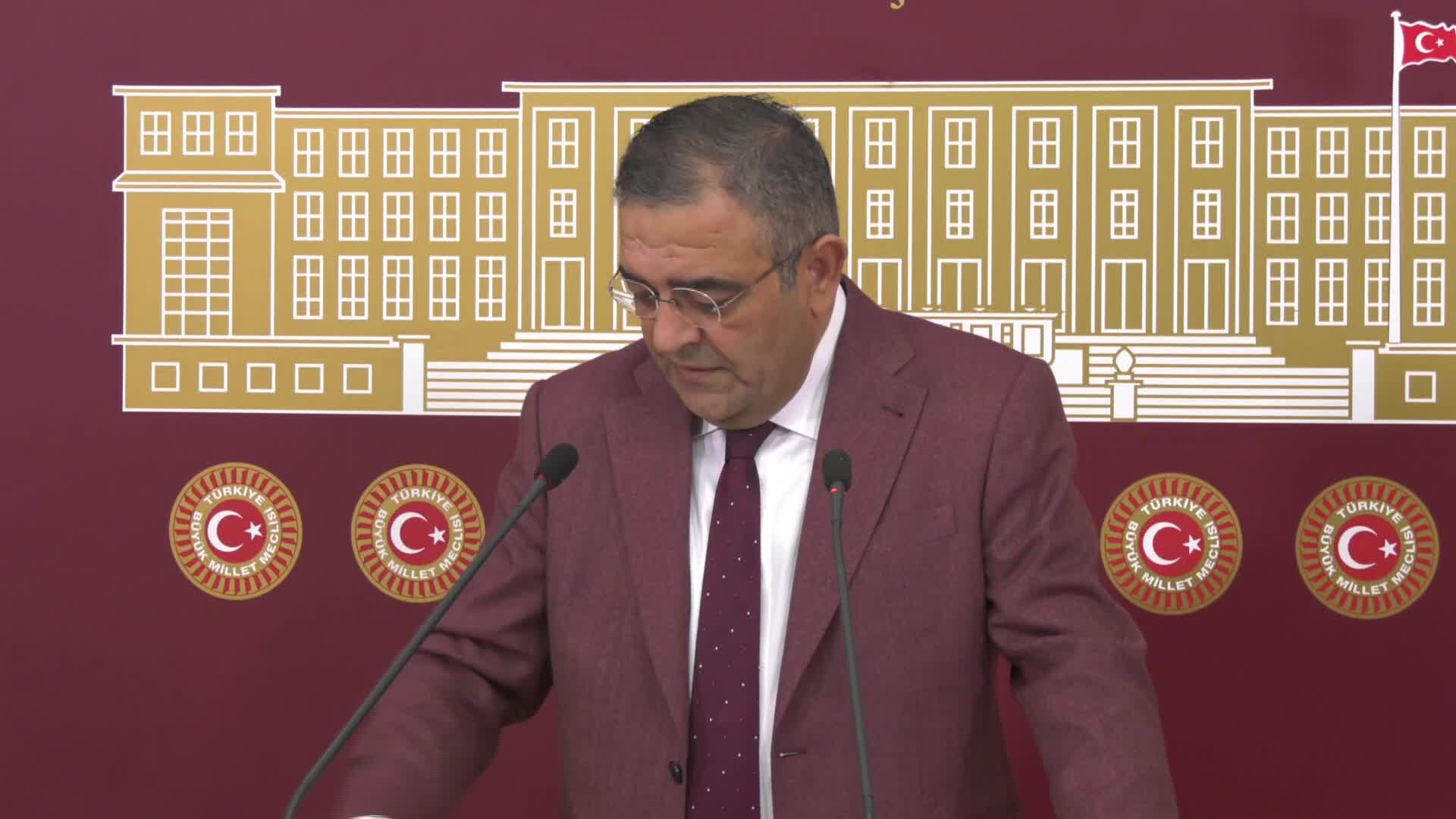 SEZGİN TANRIKULU’NDAN İNSAN HAKLARI RAPORU: 11 AYDA 2 BİN 407 KİŞİNİN YAŞAM HAKKI İHLAL EDİLDİ, 4 BİN 981 KİŞİ İŞKENCE GÖRDÜ