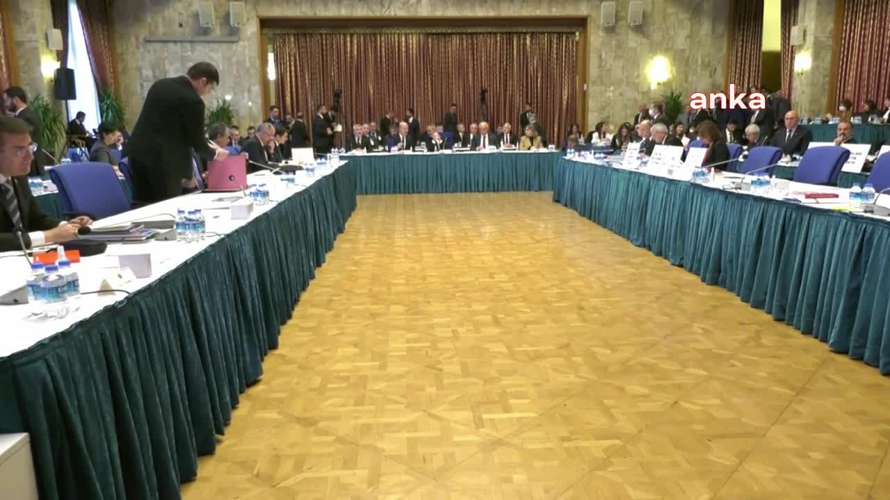 PLAN VE BÜTÇE KOMİSYONU'NDA BÜTÇE GÖRÜŞME GÖRÜNTÜLERİNİ İHALEYİ ALAN ŞİRKET, SES KAYDINI İSE MECLİS PERSONELİ YAPTI