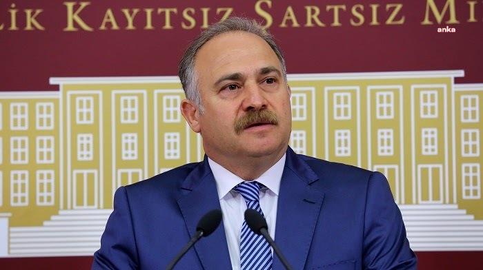 LEVENT GÖK'TEN BAKAN ERSOY'A: “SİNEMAMIZIN VE SANATÇILARIMIZIN ÇEVRESİNE DUVARLAR ÖREN SANSÜR UYGULAMALARINA BİR SON VERİLMESİ DÜŞÜNÜLMEKTE MİDİR”