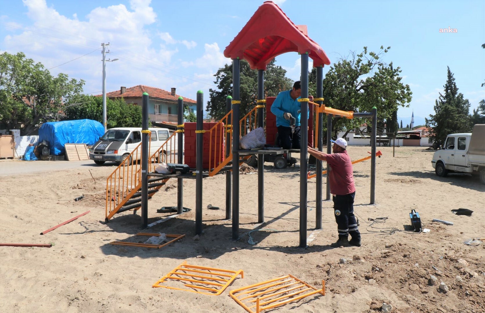 TURGUTLU BELEDİYESİ PARK VE BAHÇELER MÜDÜRLÜĞÜ’NDEN 2022 YILINDA YOĞUN MESAİ