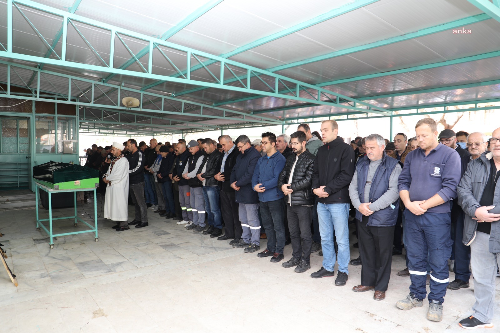 BURHANİYE BELEDİYESİ’NİN ZABITA MEMURU TOYDEMİR SON YOLCULUĞUNA UĞURLANDI