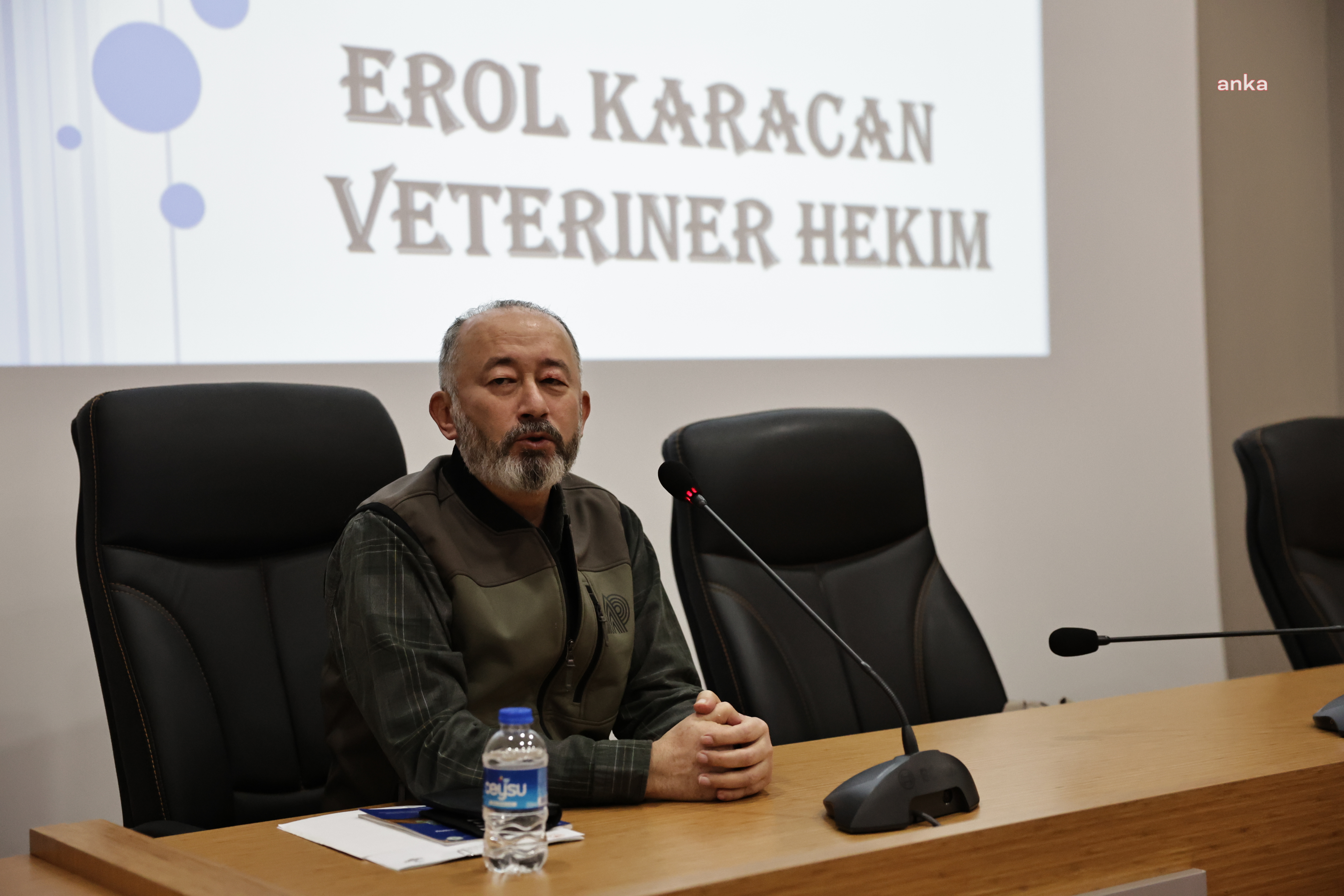 ANTALYA BÜYÜKŞEHİR’DEN PETSHOP VE YEREL HAYVAN KORUMA GÖREVLİSİ EĞİTİMİ