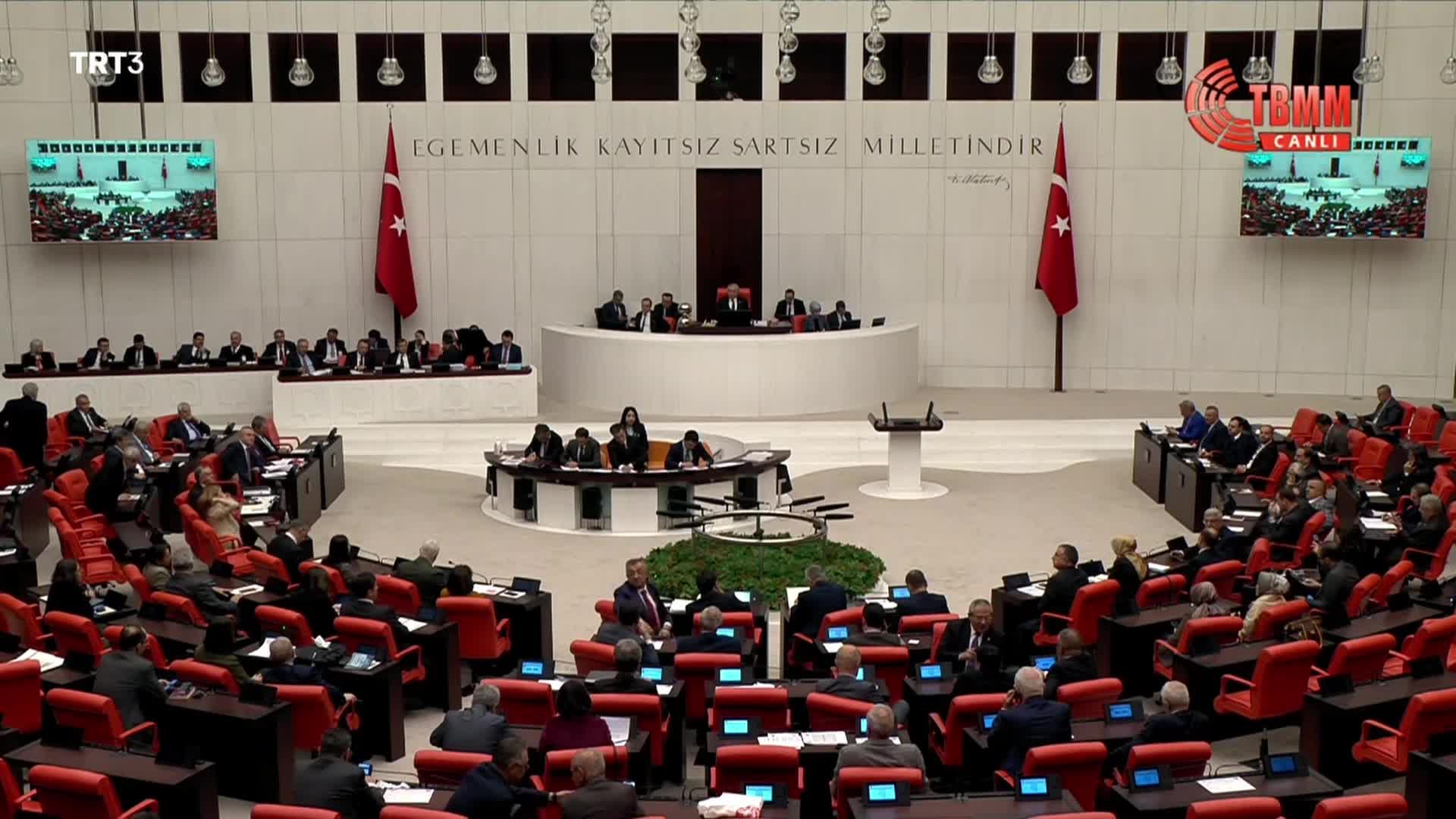 HAKKI SARUHAN OLUÇ’TAN, ‘KÜRT KARDEŞLERİMİZİ TEMSİL EDEMEZSİNİZ’ SÖZLERİNE YANIT: “BU İYİ GÜNLERİNİZ 2023’TE GÖRECEKSİNİZ KİMİN TEMSİL ETTİĞİNİ, KİMİN TEMSİL ETMEDİĞİNİ”