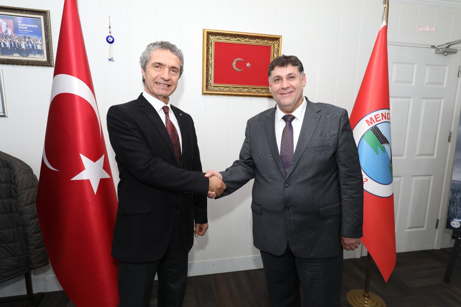 MENDERES BELEDİYESİ’NDEN ÇİFTÇİYE VE İHTİYAÇ SAHİPLERİNE ORGANİK GÜBRE DESTEĞİ