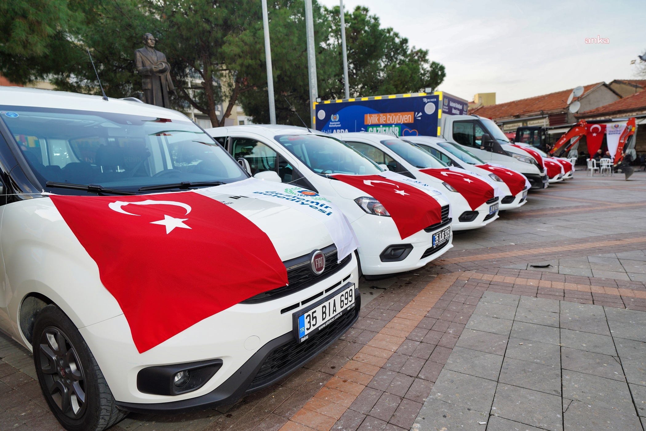GAZİEMİR BELEDİYESİ’NİN ARAÇ FİLOSU GENİŞLİYOR